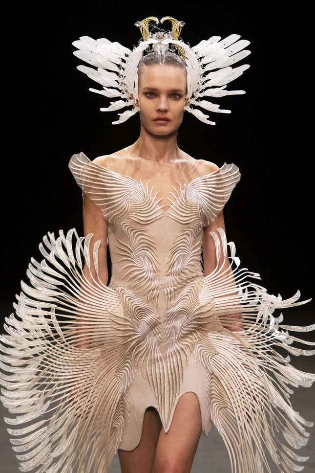 Iris van Herpen Recycles Plastic Waste into Sculptural Garments - Articl