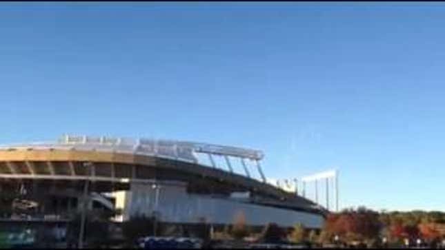 What The Royals' Pennant Win Sounded Like From The Parking Lot