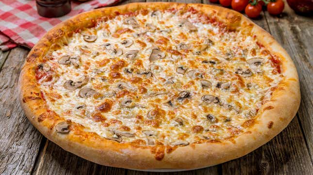 Image for article titled All hail the Pizza ATM—on a college campus, of course