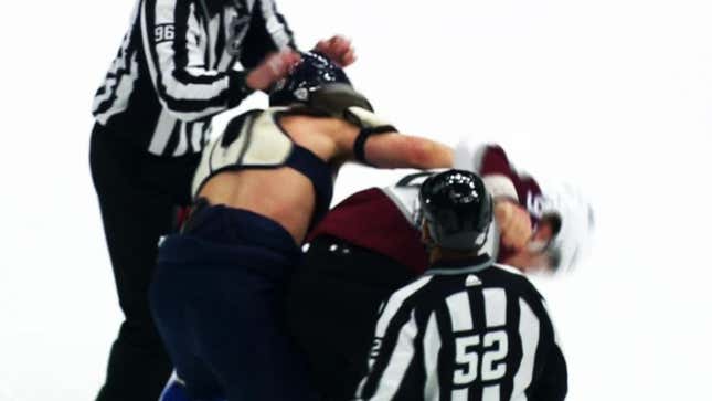 Gabriel Landeskog Beat The Shirt Off Brayden Schenn<em></em>