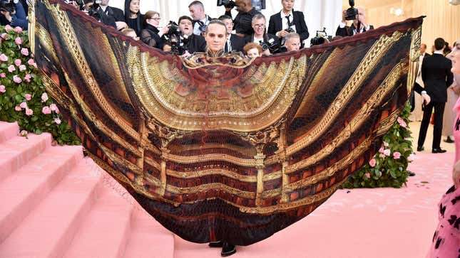 Image for article titled Elites Go Camping: Every Look from the 2019 Met Gala Red Carpet