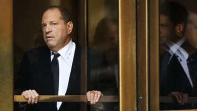 Image for article titled Hero Women Kicked Out of Bar After Confronting Harvey Weinstein [UPDATED]