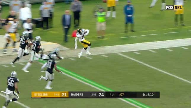 Steelers Waste Amazing Hook-And-Ladder Play Against Raiders With Smelly Wet Fart