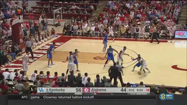 Alabama's Jimmie Taylor Discovers New Way To Box Out