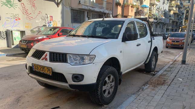 Image for article titled This Mitsubishi Work Truck Has Earned Its [Diamond] Star