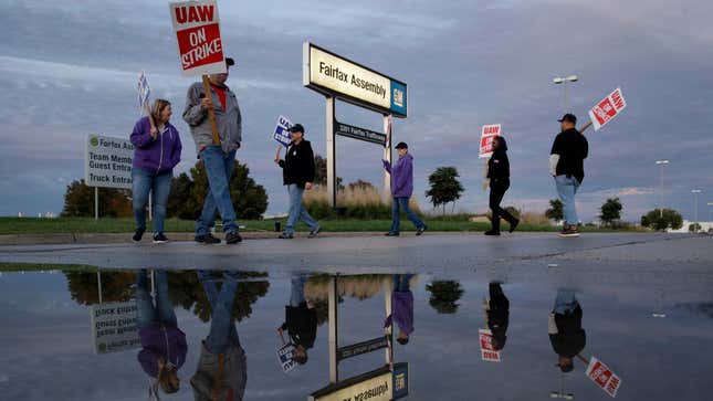 Image for article titled One Of The UAW&#39;s Biggest Wins Won&#39;t Be A Change At All