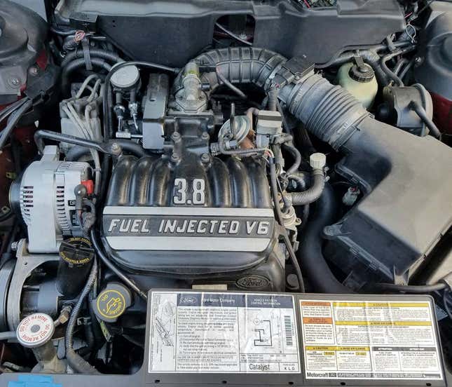 Image for article titled At $3,800, Could This 1994 Lincoln Continental Be A True Executive Perk?
