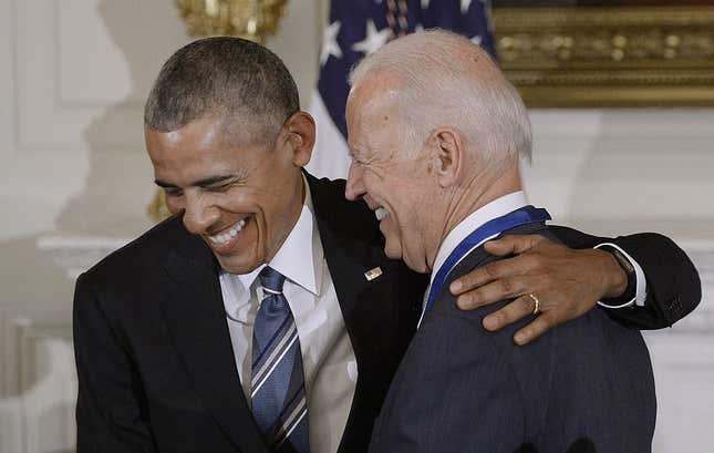 Image for article titled Obama Makes It Facebook Official, Endorses Joe Biden and Throws Oak Tree-Level Shade at Trump