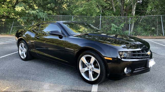 Image for article titled At $9,500, Will This 2011 Chevy Camaro RS Make You Feel Restless?