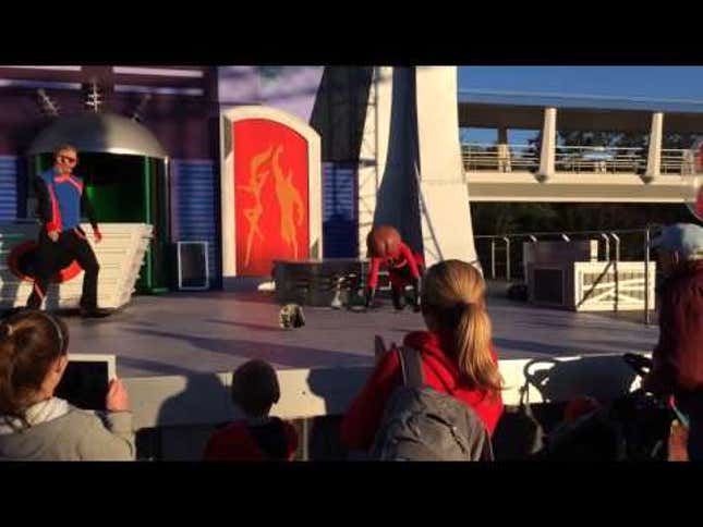 Disney Character's Face Falls Off During Live Show, Horror Follows
