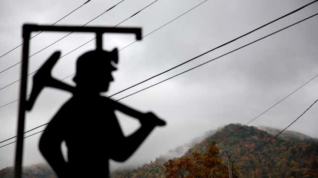 Image for article titled &#39;I’m Just Praying&#39;: Miners Fear the Impacts Covid-19 Could Have in Coal Country