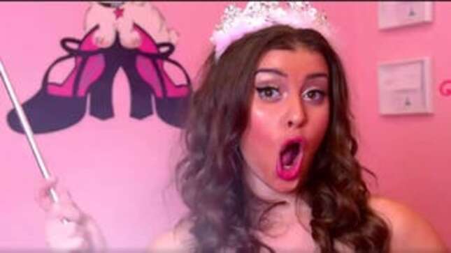 <i>Dance Moms </i>Is Still the Most Batshit Reality Show on Television