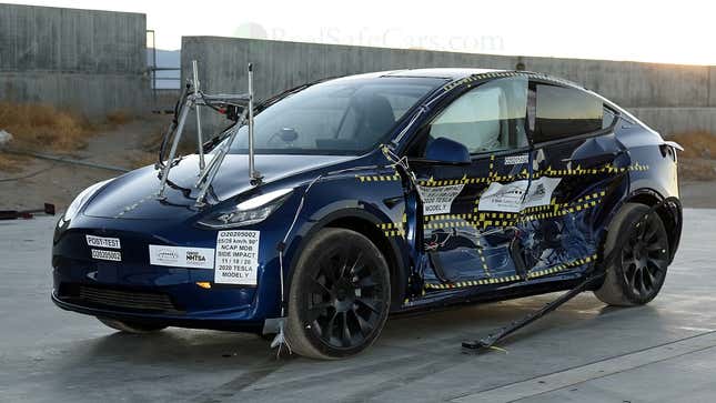 Image for article titled Tesla Claims Model Y Boasts Lowest SUV Rollover Risk Ever In NHTSA Crash Testing