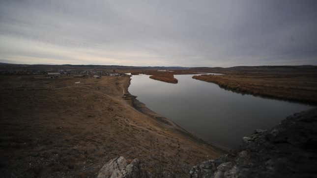 The Selenga River close to the archeological site Ust-Kyakhta-3.