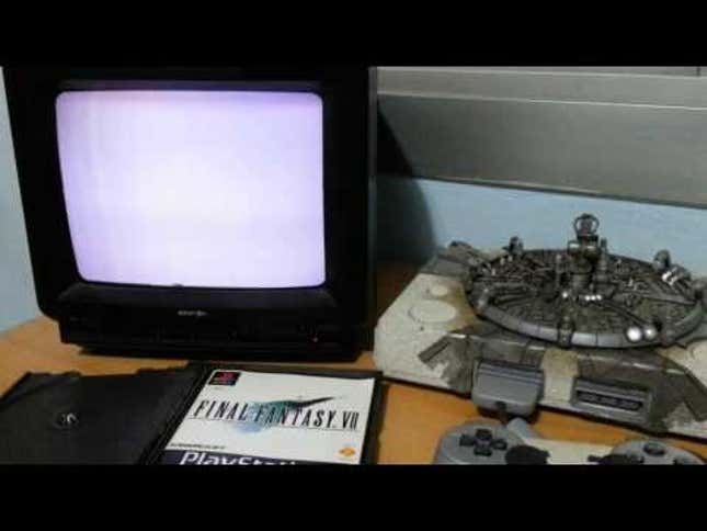 Guy Turns His PS1 Into <i>Final Fantasy VII</i>'s Midgar