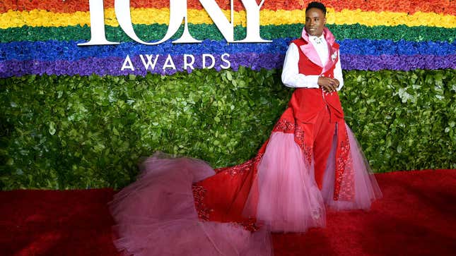 Image for article titled Billy Porter Looks Great As a Uterus