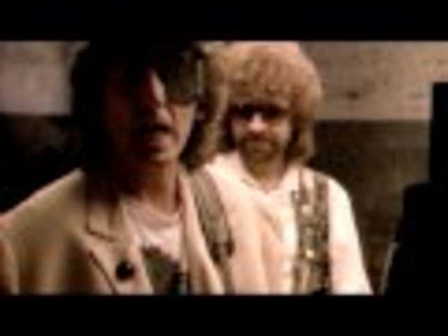 Traveling Wilburys - 'Handle With Care'