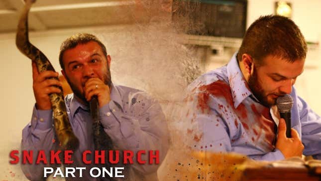 Capturan el momento en que el pastor de la “iglesia de la serpiente” recibe una mordedura de una serpiente de cascabel <em></em>