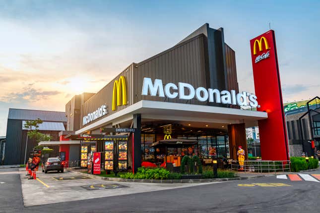 Image for article titled McDonald&#39;s Wants That Smoke With Popeyes, Testing New Chicken Sandwich in Tennessee, Houston