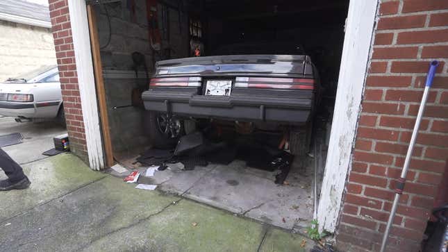 Image for article titled Someone Totally Neglected This Buick Grand National For 34 Years And Now It Looks Brand New Again