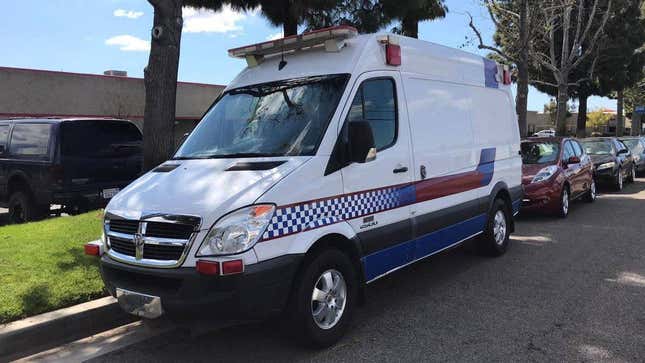 Image for article titled At $14,500, Could This 2008 Dodge Sprinter Ambulance Be An Emergency Supply Of Value?