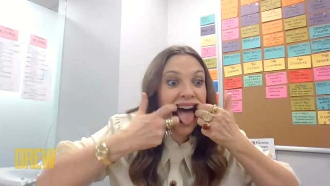 Image for article titled Drew Barrymore Makes People Try Food They Hate