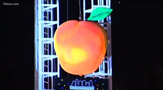 Image for article titled WTF You Mean Ain&#39;t No Peach Drop? Atlanta NYE Peach Drop Canceled for First Time in 30 Years