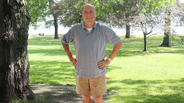 Image for article titled Boss’s Clout Evaporates After He’s Seen In Shorts At Company Picnic
