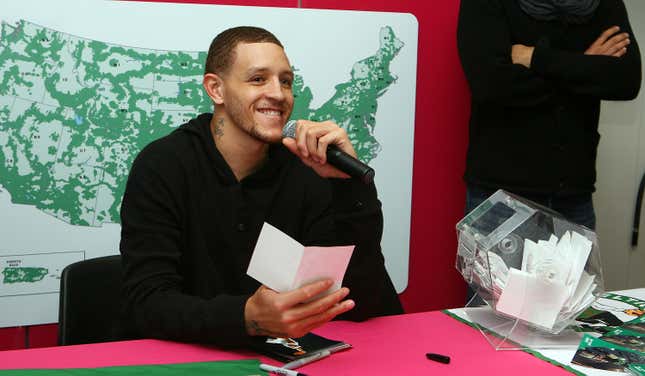 Image for article titled Delonte West Now Working at Rehab Center That Helped Get Him Back On His Feet