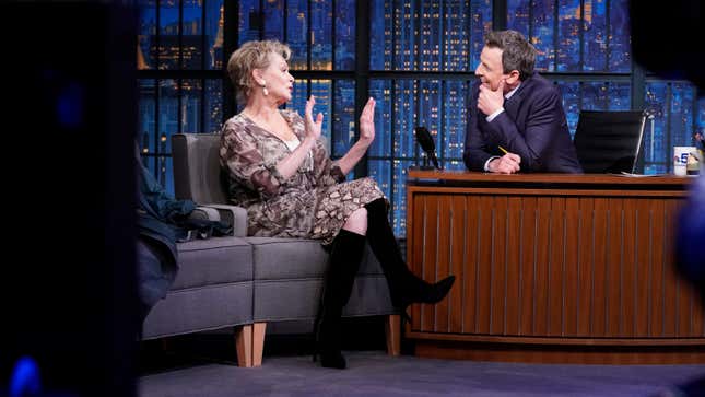 Jean Smart tells Seth Meyers all about that <i>Watchmen</i> prop and drops an enigmatic spoiler