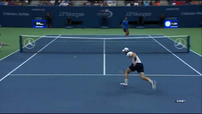 Andy Murray Is Unfazed By Loud-Ass Rain