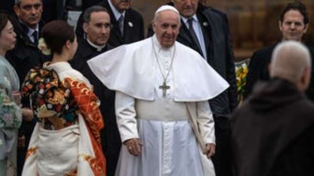 Pope Francis Still Trying to Be Cool Catholic Dad, Says Same-Sex Couples Should Be 'Legally Covered'