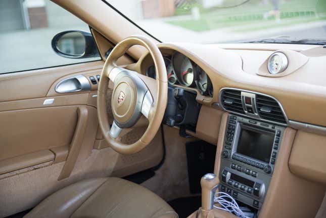 Image for article titled At $22,900, Could This 'Not A Garage Queen' 2005 Porsche 911 Make You Feel Like Royalty?