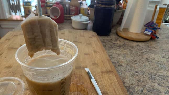 Image for article titled Is This a Tampon in a Frappuccino or Nah?