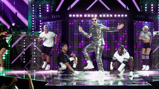 Image for article titled The Most Confounding Thing You've Ever Seen at a Concert