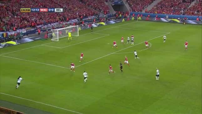 Sweet Mother Of God, Radja Nainggolan Kicked This Ball So Hard
