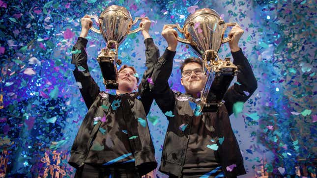 Image for article titled Nyhrox and Aqua Win Fortnite World Cup Duos Finals