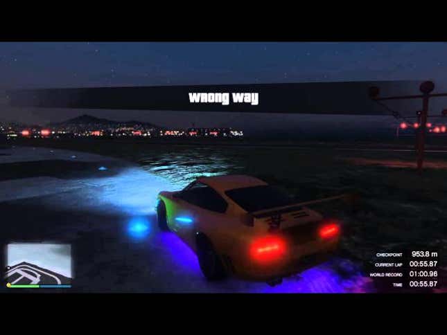 Watch In Agony As <i>GTA V </i>Racing Teammates Screw Themselves Over