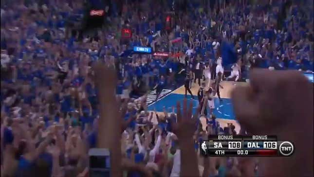 Mavs Beat Spurs On Vince Carter's Three-Point Buzzer-Beater