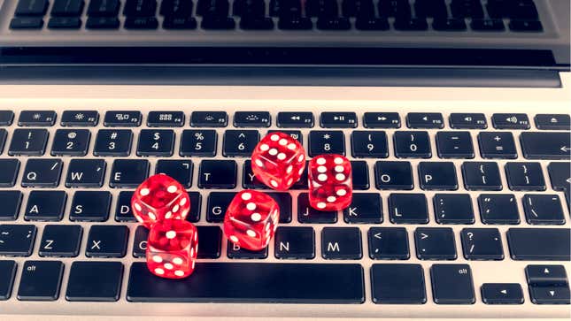 Image for article titled You Can Play These Popular Board and Card Games Online With Friends