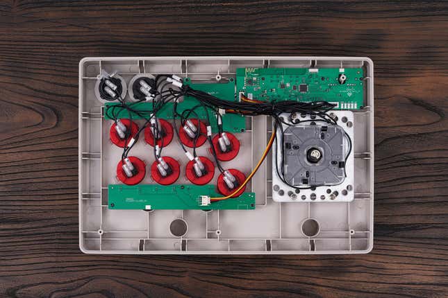 Image for article titled 8BitDo's New Arcade Stick Is Quite Charming