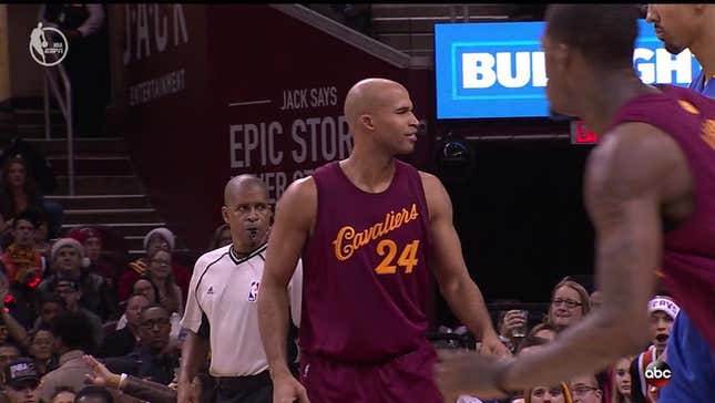 Richard Jefferson Gets Technical Foul For Dunking On, Winking At Kevin Durant