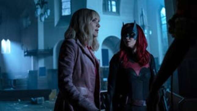 <i>Batwoman </i>copes with a monumental loss with some much-needed humor