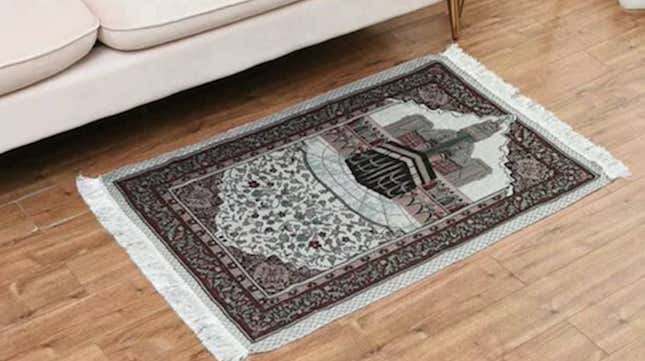 Image for article titled Shein Apologizes for Selling Muslim Prayer Mats As Decorative Carpets