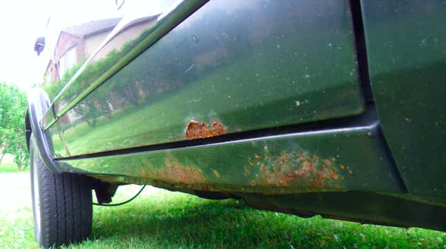 Image for article titled This Seemingly Beautiful Jeep Cherokee Is A Nightmare Example Of Why Mandatory Safety Inspections Make Sense