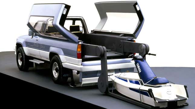 Image for article titled The Toyota Mobile Base Concept Offered A Brilliant Way To Load A Pickup Truck Bed