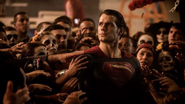 El nuevo tráiler de <i>Batman v Superman</i> es todo lo que estábamos esperando