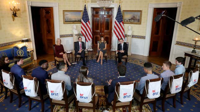 Image for article titled I Will Personally Fight Melania for My Right to Vape
