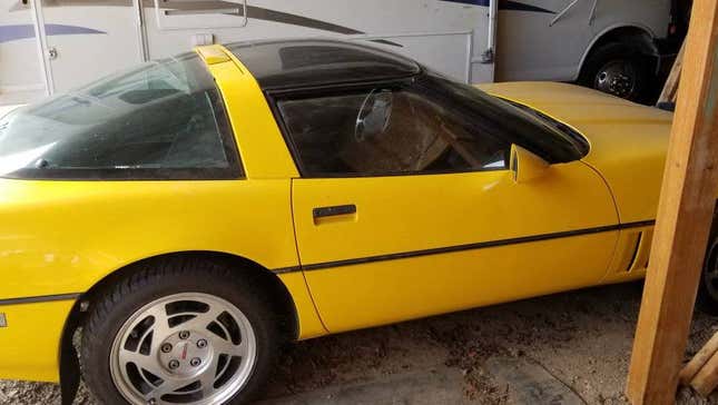 Image for article titled At $3,000, Will This Fly-Yellow 1990 Chevy Corvette Fly to a New Owner?