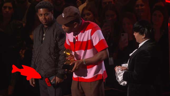 Image for article titled There&#39;s A Perfectly Good Reason A Switch Was On Stage At The Grammys Last Night